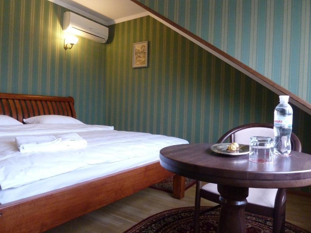 Maetok Country Club Hotel Petrovo Eksteriør billede