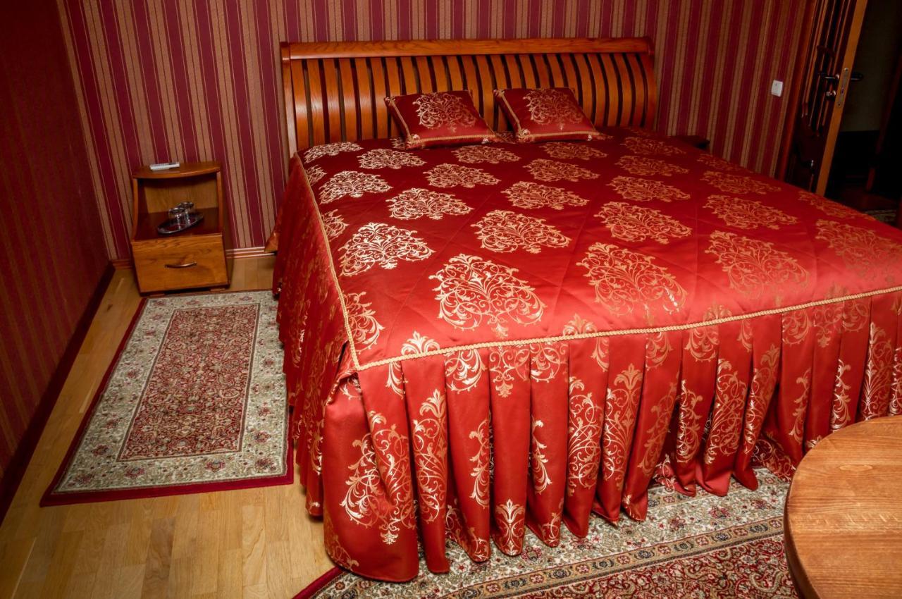 Maetok Country Club Hotel Petrovo Eksteriør billede