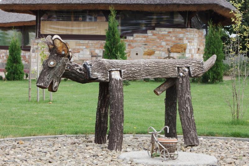 Maetok Country Club Hotel Petrovo Eksteriør billede